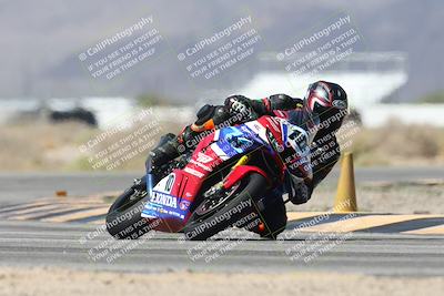 media/Oct-02-2025-Racers Edge (Thu) [[2c91cb6ab3]]/2-A Group/Session 3-Turn 4 Part 2 (1145am)/